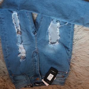 Fashion Nova Stretchy jeans